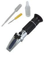 Extech RF40 - Portable battery coolant glycol refractometer with ATC